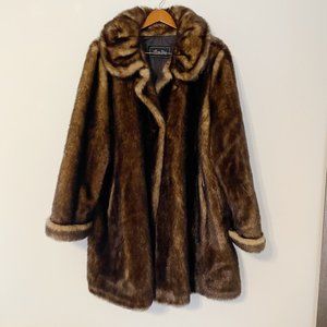 Terry Lewis Classic Luxuries Long Faux Fur Coat 2X